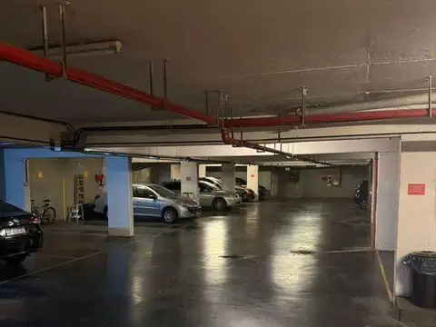 Cochera en Malabia 900