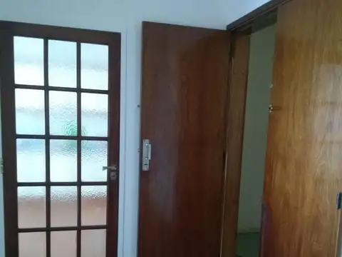 DEPARTAMENTO CON LOCAL-CALLE ALVEAR 