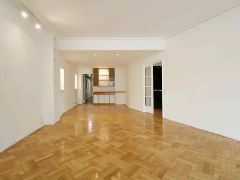 Departamento 6 ambientes con 3 baños