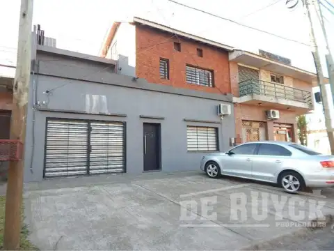 Local con Vivienda en Venta en Quilmes Oeste