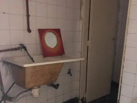 VENTA LOCAL COMERCIAL SOBRE AVENIDA MITRE 110m2 - VICENTE LOPEZ - VILLA MARTELLI