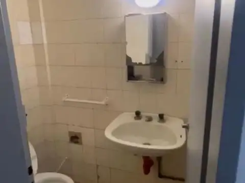 Galpon de 400 m2 cubiertos sobre colectora de general paz