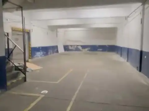 Galpon de 400 m2 cubiertos sobre colectora de general paz