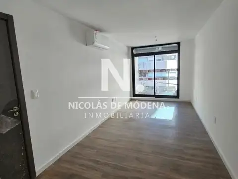 Venta Apartamento de 2 dormitorios Con Renta en el centro,Montevideo.Ideal Inversores!