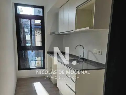 Venta Apartamento de 2 dormitorios Con Renta en el centro,Montevideo.Ideal Inversores!