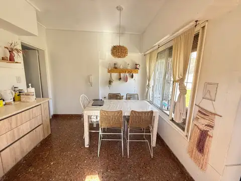 Casa 3 dormitorios en venta con jardín