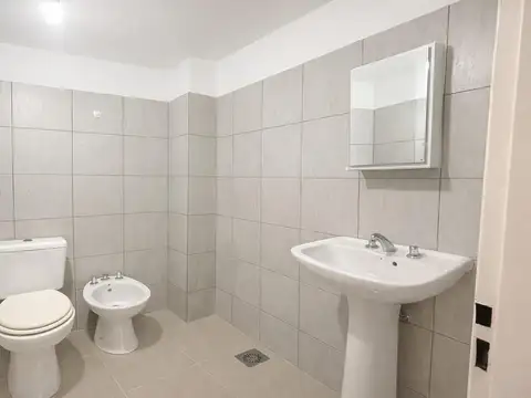 Montevideo 3700 , Piso 2