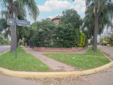 Av. Alte. Brown 6587