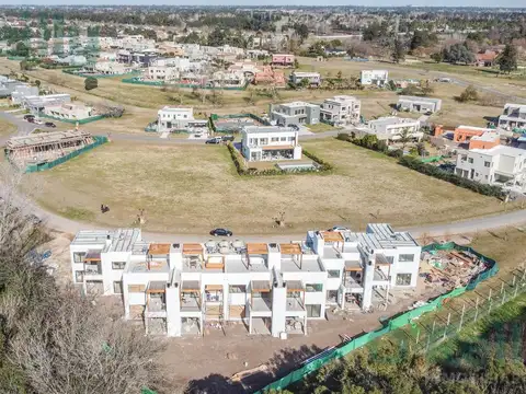 Departamento en Venta con 2 cocheras