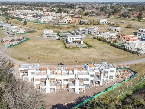 Departamento en Venta con 2 cocheras