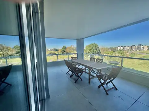 TOWNHOUSE EN VENTA EN PILARÁ | VISTAS ABIERTAS AL GOLF | 3 DORMITORIOS EN SUITE
