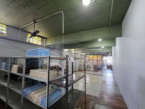Galpon en Venta en Parque Chacabuco, USD 850.000