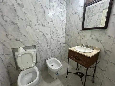 Depto Tipo Casa en Venta 56 años