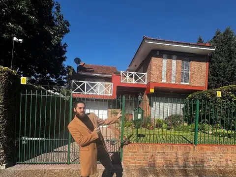 Casa en venta en Luis Guillon/ Financiación/ Permuta dpto 