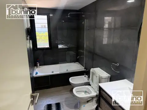 Casa en Alquiler Temporal al Oeste