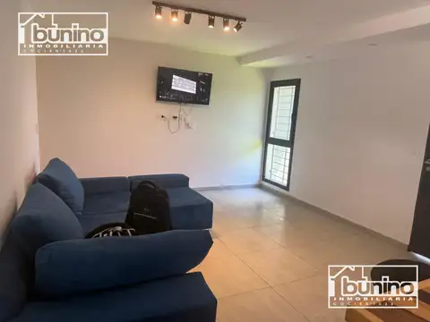 Casa 2 ambientes con 2 baños