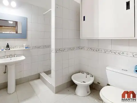 Casa Chalet en Venta de 7 ambientes en Martinez con Jardín