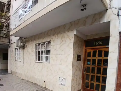 FLORES: OPORTUNIDAD DEPARTAMENTO DOS AMBIENTES - EXCELENTE UBICACIÓN