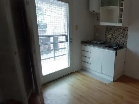 Departamento en Alquiler en Floresta, $ 400.000