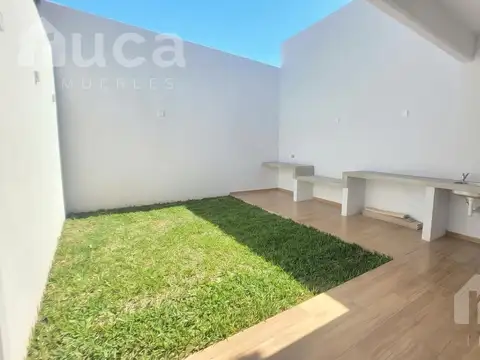 Casa en venta 3 dormitorios con jardín en Martinez