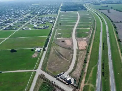 Av. Fuerza Aérea 5900