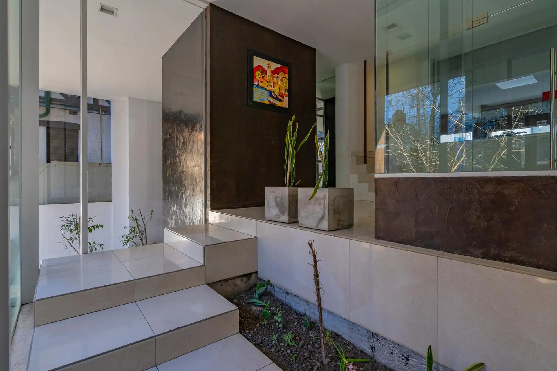 Semipiso de 3 ambientes con dos cocheras en venta