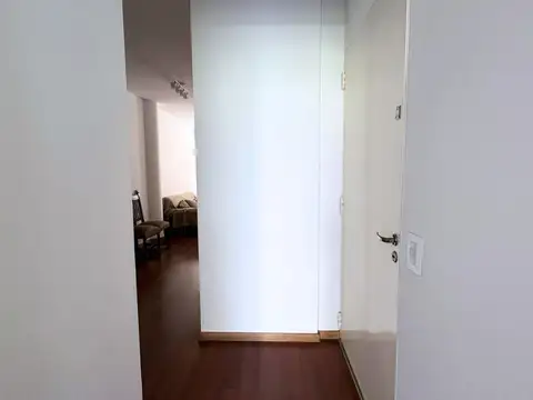 Oficina Comercial/consultorio de 2 Ambientes Amplios, Excelente Iluminación