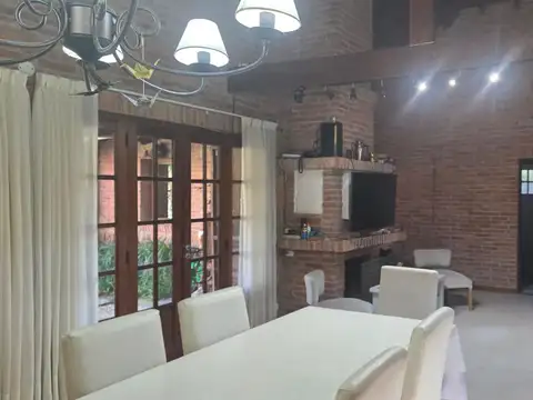 Casa 4 dormitorios en Barrio Nuevo Golf, Pinamar