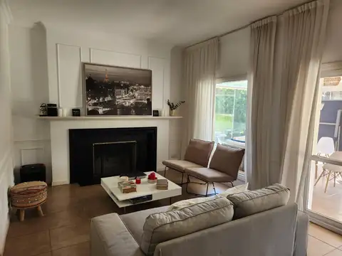 Casa en Alquiler en La Lomada De Pilar, USD 3.000