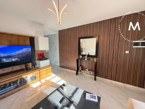 Depto Tipo Casa en Venta con 2 cocheras