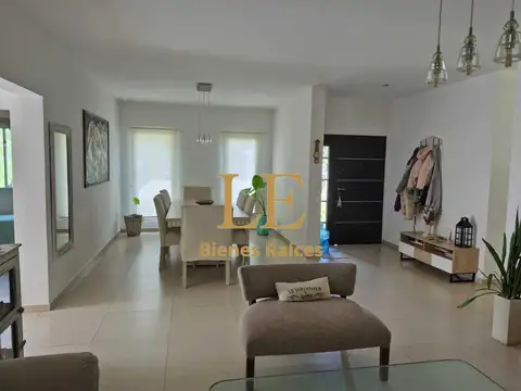 Casa en Venta de 5 dormitorios