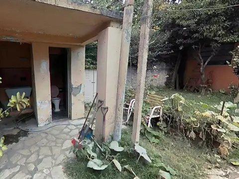 Casa 3 ambientes con 1 baño