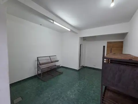 Local en Alquiler en Remedios de Escalada, $ 350.000