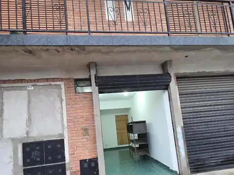 LOCAL DE 20 MTS2 C/BAÑO EN ESCALADA!