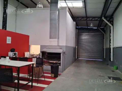 Galpon en Alquiler en Villa Ortuzar, $ 4.000.000