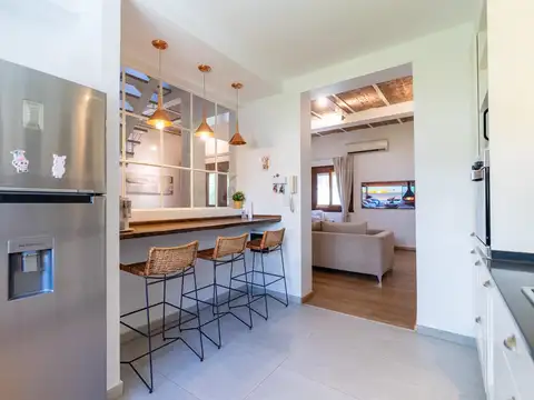 Depto Tipo Casa en Venta de 6 ambientes