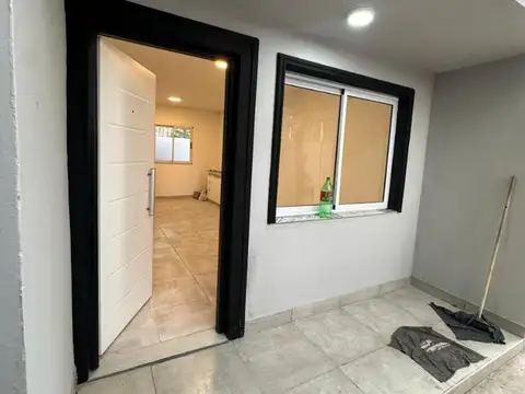 ALQUILER  PH TIPO CASA 2 DORMITORIOS MERLO 