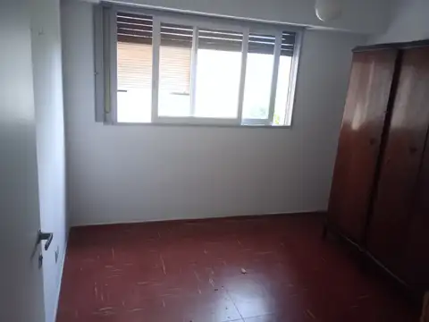 Departamento en Alquiler en Monte Castro, $ 500.000