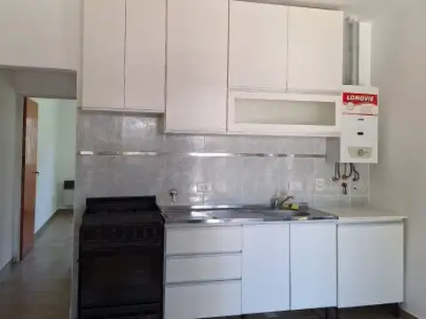 Casa 2 ambientes con 1 baño