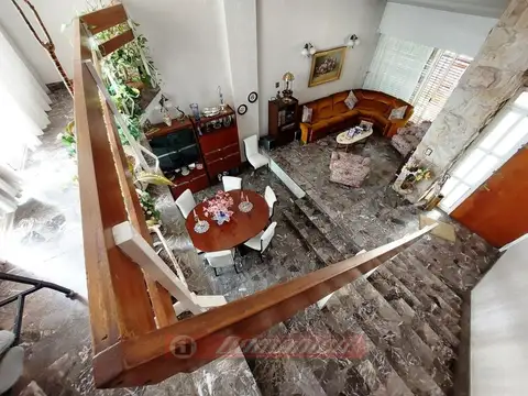 Casa - Venta - Argentina, CASTELAR - SAN NICOLAS 1000