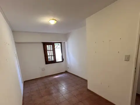 Depto Tipo Casa en Alquiler al Noreste