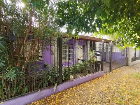 Venta casa 3 Ambientes Lomas de Zamora