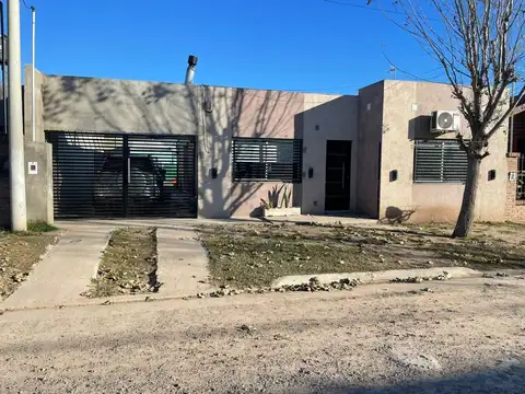 VENTA CASA-TIERRA DE SUEÑO PUERTO GRAL SAN MARTIN