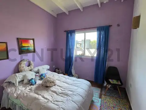 VENTA CASA 5 AMBIENTES CON PISCINA EN EL ESPINILLO GOLF – CARLOS KEEN, LUJÁN