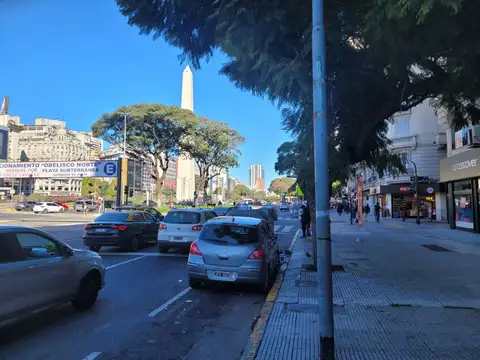 COCHERA EN PLENO MICROCENTRO FRENTE AL OBELISCO