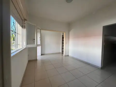 Depto Tipo Casa en Alquiler 106 años