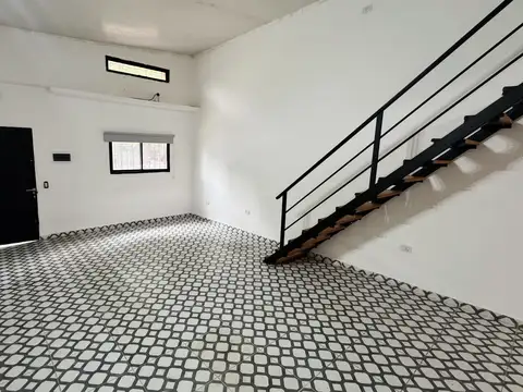 ALQUILER PH MONOAMBIENTE EN DUPLEX CON PATIO EN VILLA LYNCH SAN MARTIN