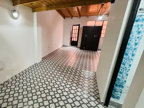 Depto Tipo Casa Monoambiente con 1 baño