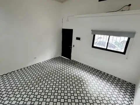 Depto Tipo Casa en Alquiler de Monoambiente
