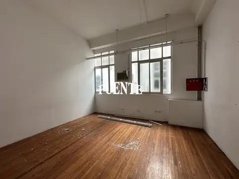 Oficina en Venta 110 años